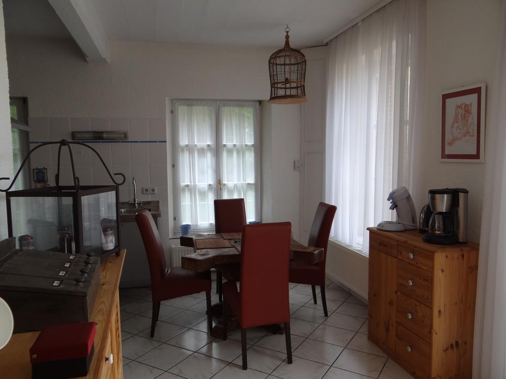Chateau Mesny Gite Au Fil Des Pages Vic-sur-Seille Dış mekan fotoğraf